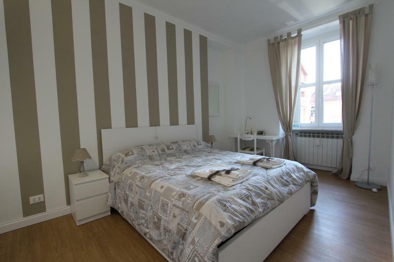 I Due Appartamenti Turin Centre Luaran gambar